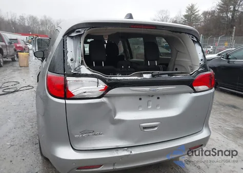 2018 Chrysler Pacifica L z USA, uszkodzony, nr VIN 2C4RC1AG2JR109776